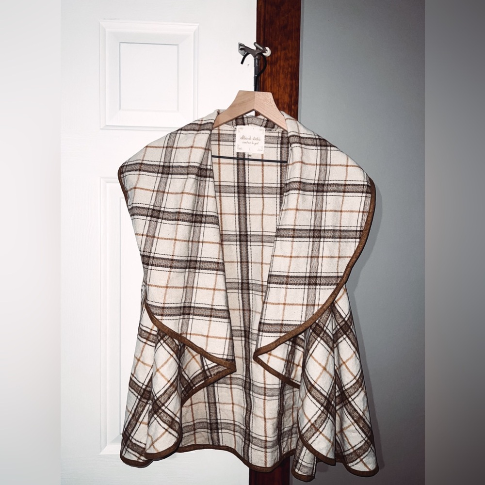 Altar’d State Open Front Plaid Vest